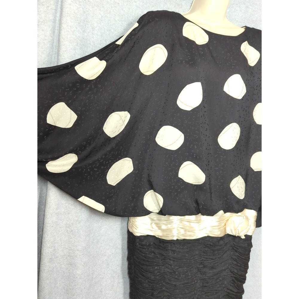 Vintage Saint ROMEI 100% Silk Dress 16 Black White Wing Sleeves Hong Kong Artsy